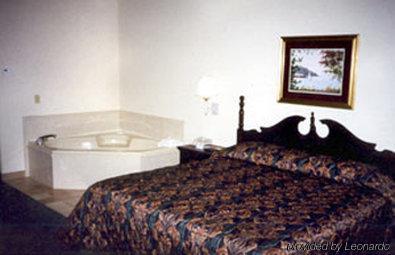 Collins Inn & Suites Ruang foto
